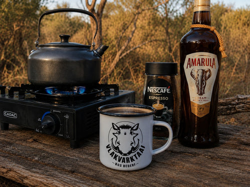 Vlakvarktaai Bushveld Coffee Cup beside campfire